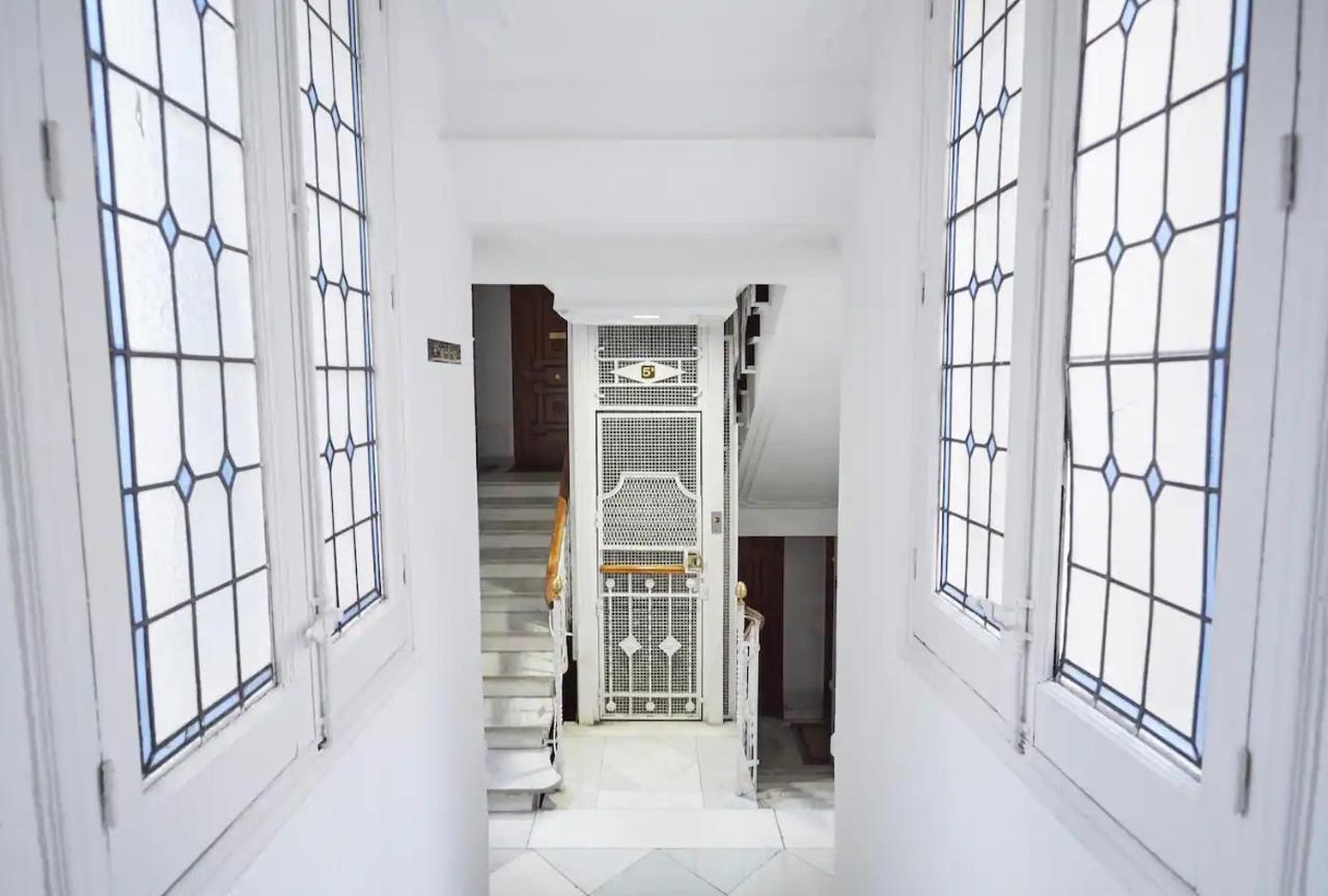 Apartamento V Alcalaretiro Ideal Parejas Madrid Bagian luar foto