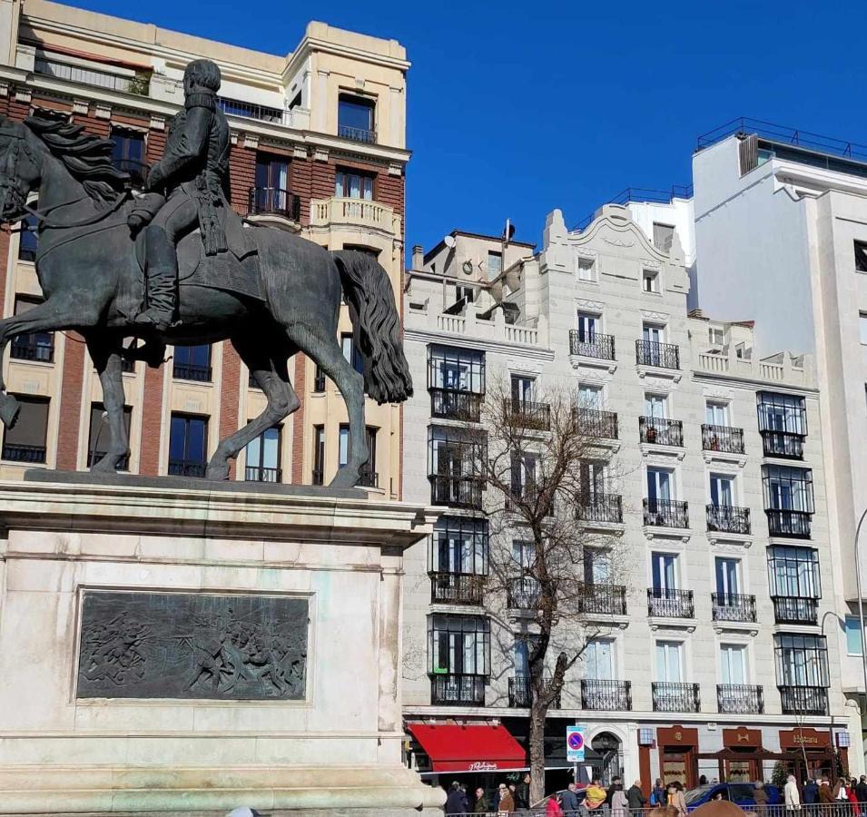Apartamento V Alcalaretiro Ideal Parejas Madrid Bagian luar foto