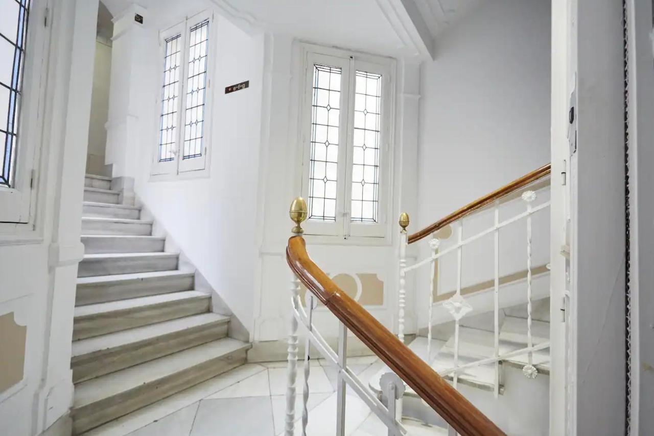 Apartamento V Alcalaretiro Ideal Parejas Madrid Bagian luar foto